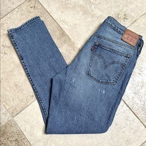 Levi’s 501 Straight leg jeans.